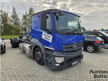 Lastbil chassis MERCEDES-BENZ Actros 1843