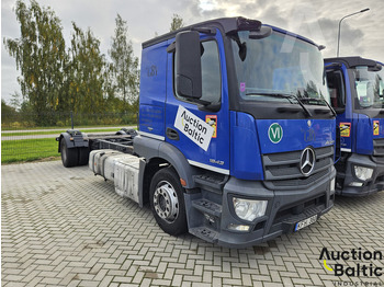 Lastbil chassis MERCEDES-BENZ Actros 1843