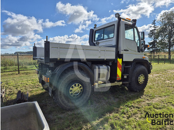 Tipvogn lastbil Mercedes-Benz Unimog U 400: billede 5 Tipvogn lastbil Mercedes-Benz Unimog U 400: billede 5