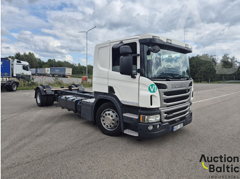 Lastbil chassis Scania P 450: billede 2