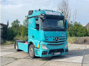 Trækker MERCEDES-BENZ Actros 1845