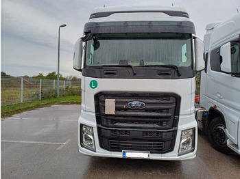 Trækker FORD