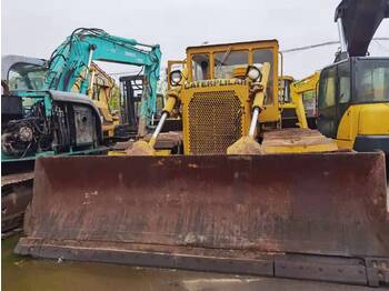Bulldozer CATERPILLAR D6D