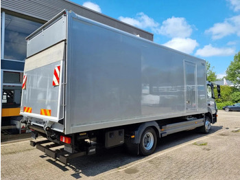 Lastbil varevogn Mercedes-Benz Atego 1218 Koffer/ Ladebordwand/ Airco/ Grau Metallic: billede 3 Lastbil varevogn Mercedes-Benz Atego 1218 Koffer/ Ladebordwand/ Airco/ Grau Metallic: billede 3