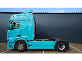 Trækker SCANIA R 450