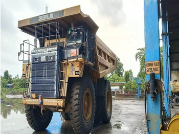 Lastbildumper CATERPILLAR 777