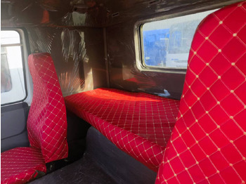 Trækker Sinotruk HOWO 371 Tractor: billede 2 Trækker Sinotruk HOWO 371 Tractor: billede 2