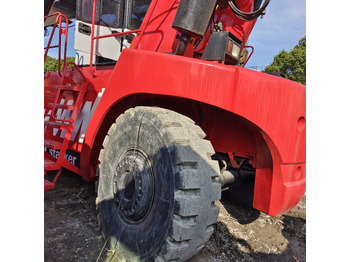 Reach stacker FANTUZZI CS45KMHD 45 TON: billede 3 Reach stacker FANTUZZI CS45KMHD 45 TON: billede 3