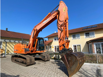 Bæltegravemaskine DOOSAN DX180