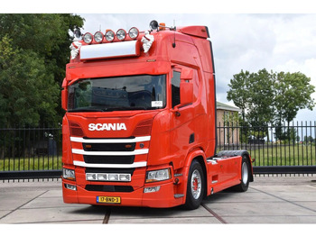 Trækker SCANIA R 450