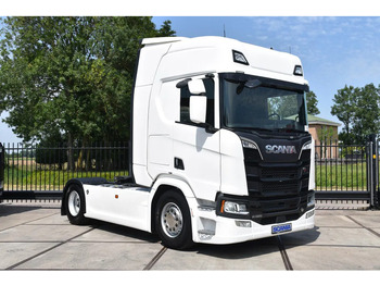Trækker SCANIA R 520