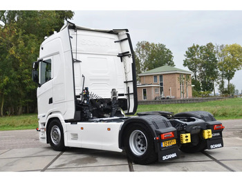 Trækker Scania S460 NGS 4x2NB - ONLY 71 TKM - FULL AIR - PARK. AIRCO - LEATHER SEATS - 2 x FUEL TANKS - LED LIGHTS - EXCELLENT CONDITION -: billede 3