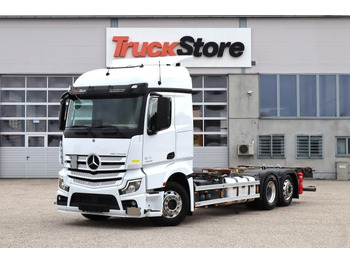 Containerbil/ Veksellad lastbil MERCEDES-BENZ Actros 2546