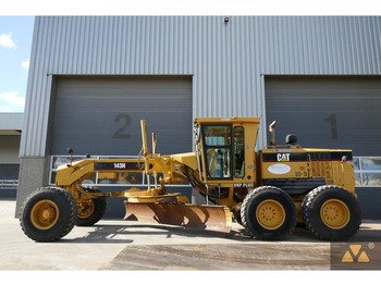 Grader CATERPILLAR