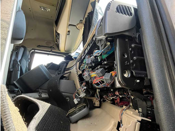 Leje en  Mercedes-Benz Actros 2542, 6X2 + PANAV TVK18M Mercedes-Benz Actros 2542, 6X2 + PANAV TVK18M: billede 4 Leje en  Mercedes-Benz Actros 2542, 6X2 + PANAV TVK18M Mercedes-Benz Actros 2542, 6X2 + PANAV TVK18M: billede 4