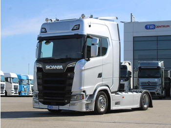Trækker SCANIA S 520