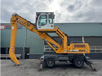Materialhåndteringsmaskine LIEBHERR A 924
