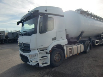 Trækker MERCEDES-BENZ Actros 1840