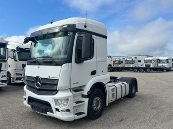 Trækker MERCEDES-BENZ Actros 1840