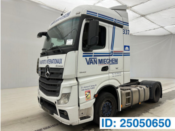 Trækker MERCEDES-BENZ Actros 1842