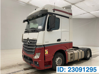 Trækker MERCEDES-BENZ Actros 1942