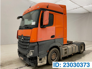 Trækker MERCEDES-BENZ Actros 1945
