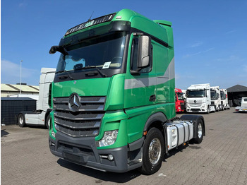 Trækker MERCEDES-BENZ Actros 1845