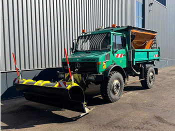 Fejebil UNIMOG