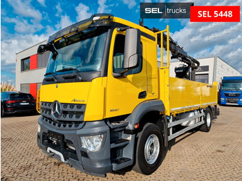Lastbil med kran MERCEDES-BENZ Arocs 1830
