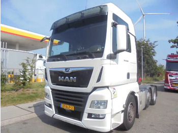 Trækker MAN TGX 26.500