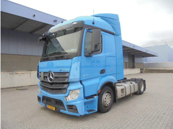 Trækker MERCEDES-BENZ Actros 1840