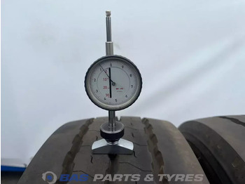 Dæk for Lastbil Goodyear Goodyear 245/70R17.5 KMAX T G2 143/146 J M+S 3PMSF gebruikte set: billede 3