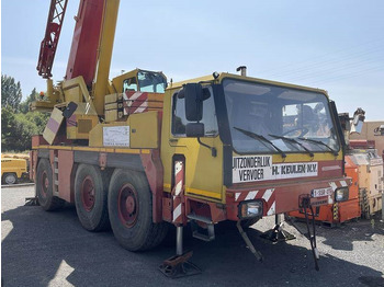 Alle terræn kran LIEBHERR LTM 1050/1