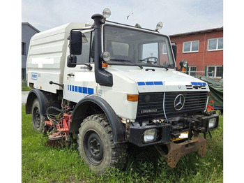 Entreprenørmaskin UNIMOG