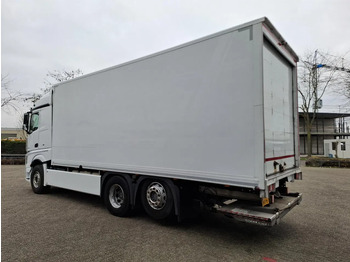 Lastbil varevogn Mercedes-Benz Actros 2843 / NL TRUCK / TUV:08-01-2026 / LIFT+LENKACHSE / SMART TACHO / NAVI / PLATFORM 1500 KG / 2XBED / EURO-6 / 2015: billede 3