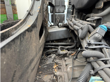 Lastbil med kran DAF CF410 FAQ HMF 2620, Unfall - Damaged.: billede 4