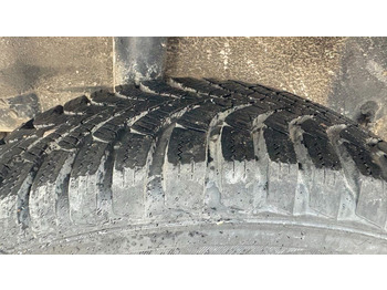 Hatchback Toyota Yaris 1.3 - Petrol - 5 Doors - AC: billede 5 Hatchback Toyota Yaris 1.3 - Petrol - 5 Doors - AC: billede 5