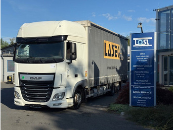 Lastbil med presenning DAF XF 440