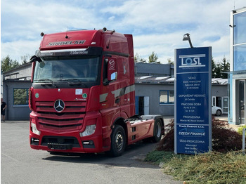 Trækker MERCEDES-BENZ Actros 1848