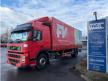 Lastbil med presenning VOLVO FM