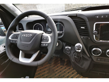 Interior photo 1: Ny Varevogn IVECO Daily 35S18