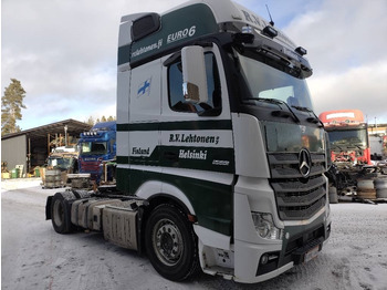 Trækker MERCEDES-BENZ Actros 1848