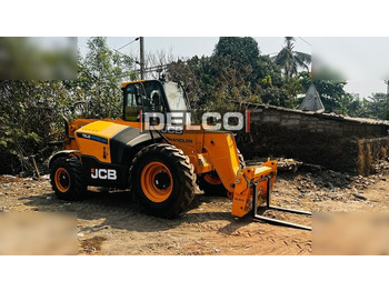 Teleskop truck JCB