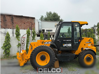 Teleskop truck JCB