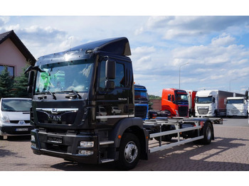 Lastbil chassis MAN TGM 15.250
