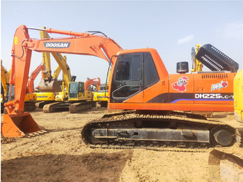 Bæltegravemaskine DOOSAN DH225