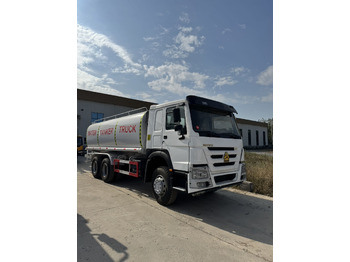 Tankbil SINOTRUK HOWO