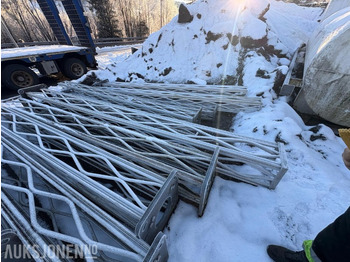 Bygningsudstyr Lattix sikkerhetsmaster 2 stk med 2 stk betongsokler: billede 2 Bygningsudstyr Lattix sikkerhetsmaster 2 stk med 2 stk betongsokler: billede 2