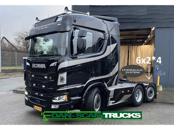Trækker SCANIA R 560