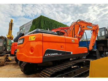 Bæltegravemaskine DOOSAN DX225LC